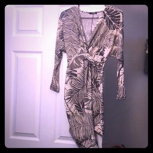 Bundle two fashion nova long sleeve dresses